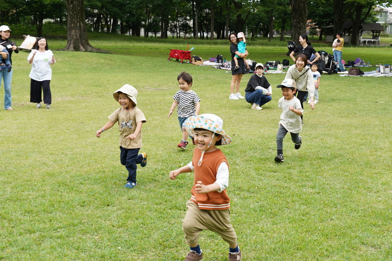 武蔵野相愛幼稚園 外遊びの様子